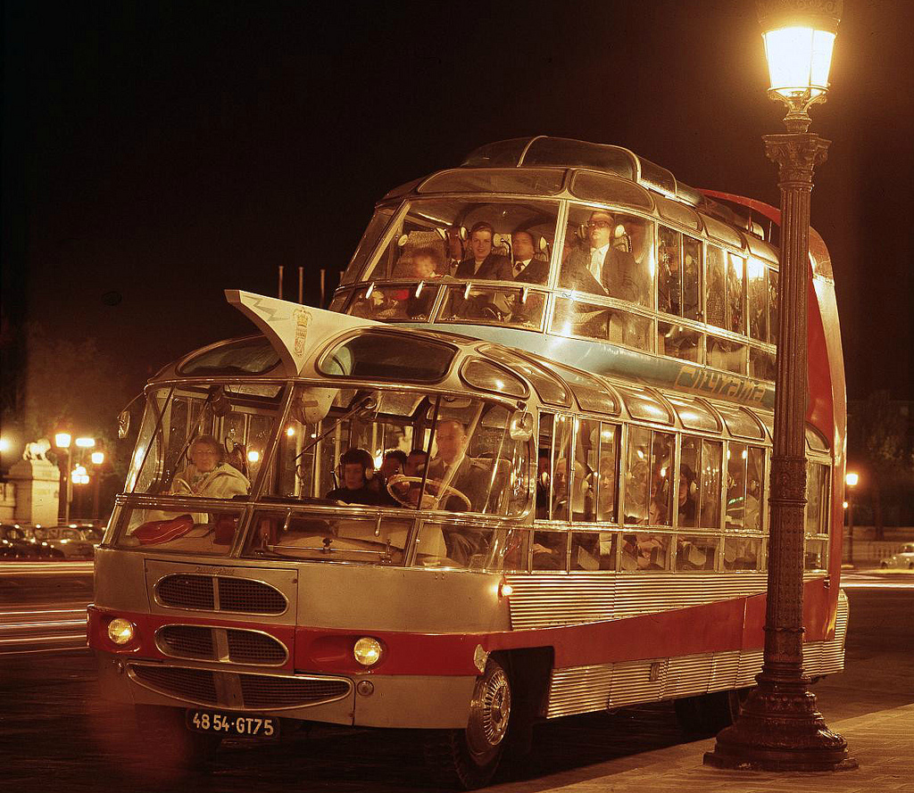 De recorrida nocturna por la      ciudad. Citroën U55 Cityrama Currus